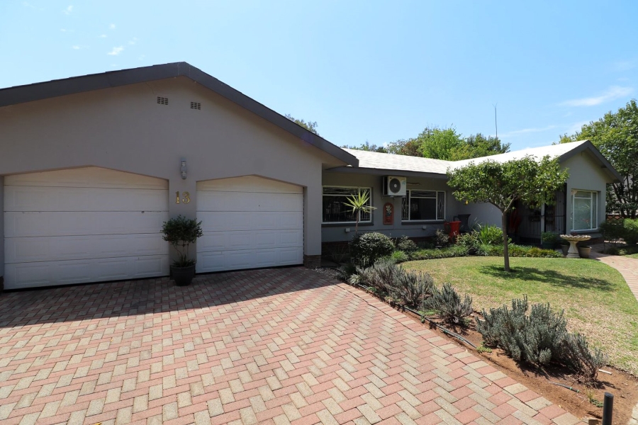 3 Bedroom Property for Sale in Neserhof North West